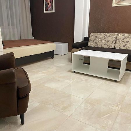 Adam Apartman Hajdúszoboszló Esterno foto