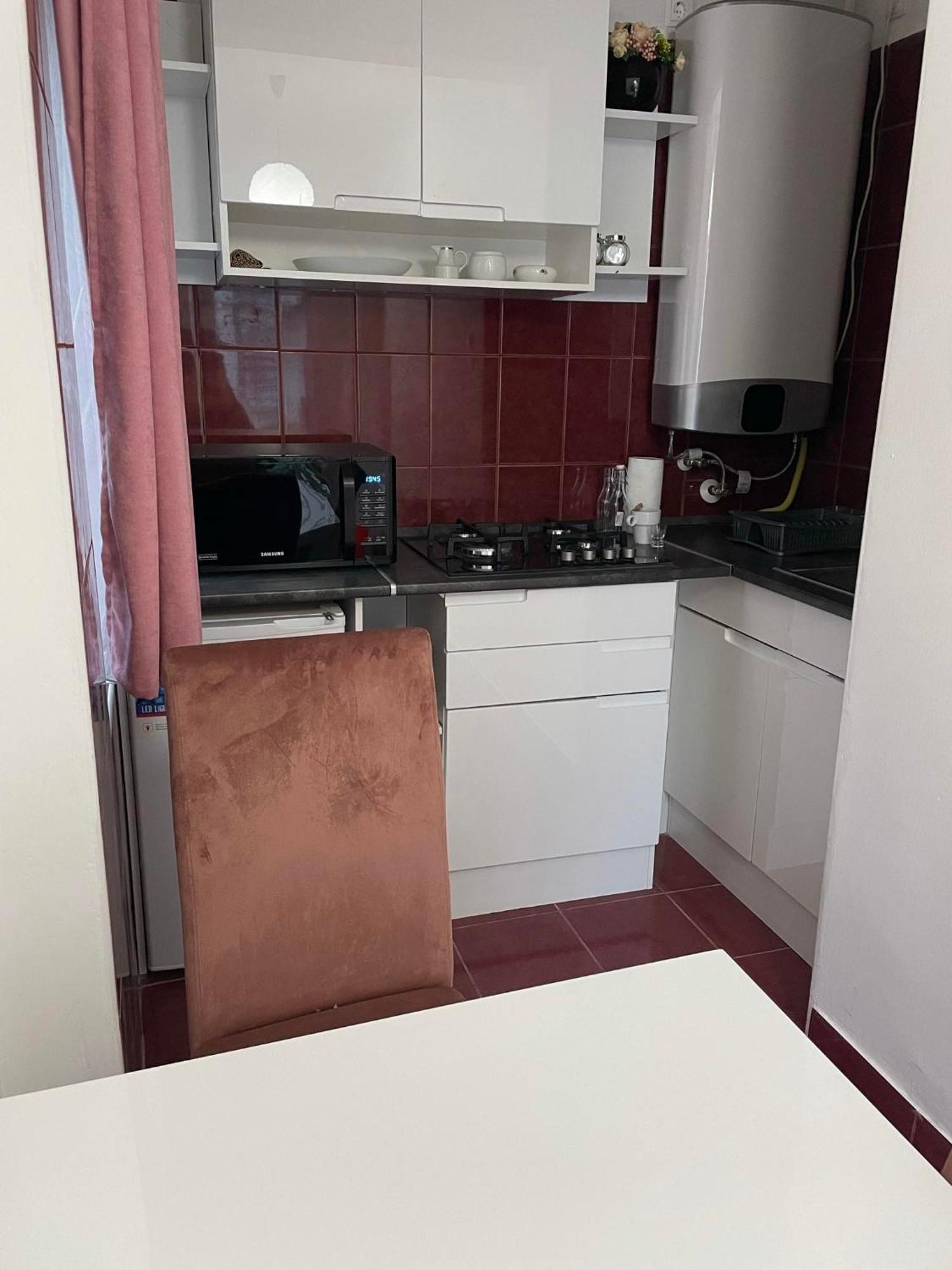 Adam Apartman Hajdúszoboszló Esterno foto